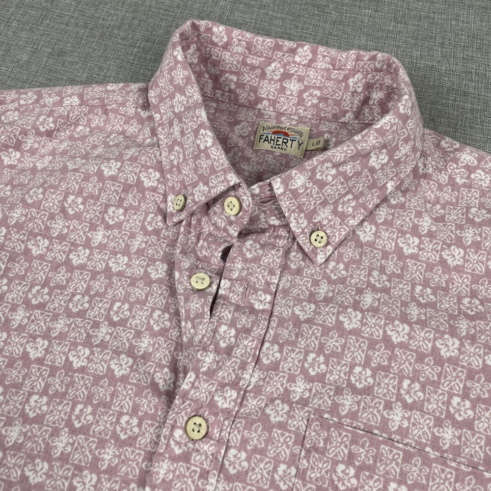 Faherty Shirt Mens Large Pink Floral Short Sleeve Button Up Chest Pocket Casual